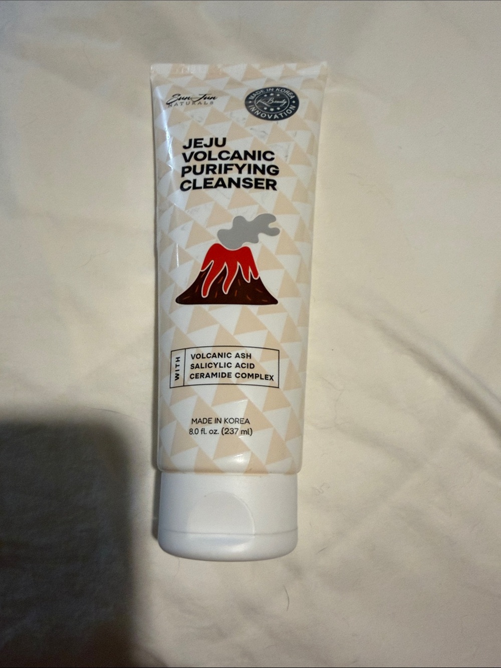 Jeju Volcanic Ash Purifying Cleanser with ceramide